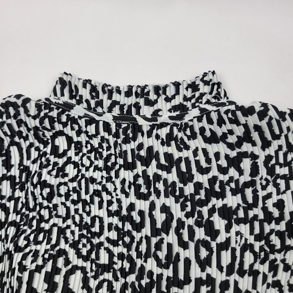 DKNY pleated snow lepord print ruffle neck tie sleeveless top - Picture 6 of 7